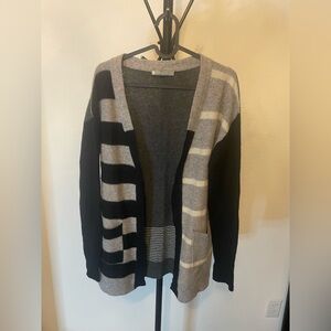 InCashmere - Striped Black Gray and Cream Cashmere Cardigan - Size large